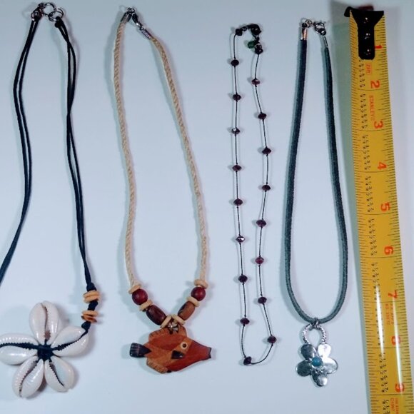 SET of 4  Kid's Teen Girl's Youth necklace assortment multi-materials/colors - Picture 1 of 16